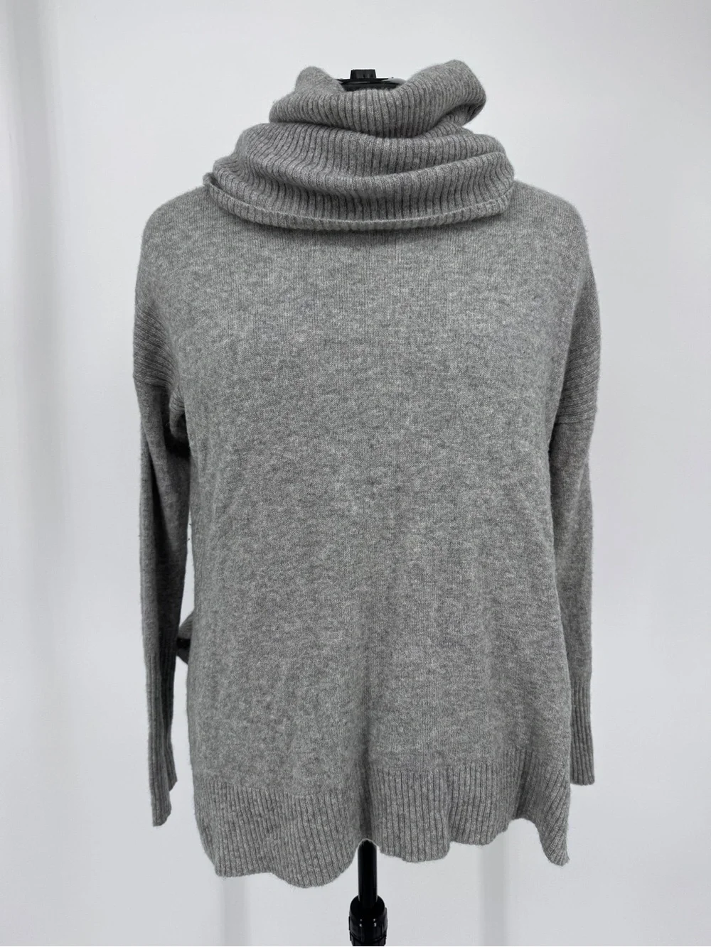 Diane Von Furstenberg Light Grey Ribbed Cowl Neck Cashmere Sweater